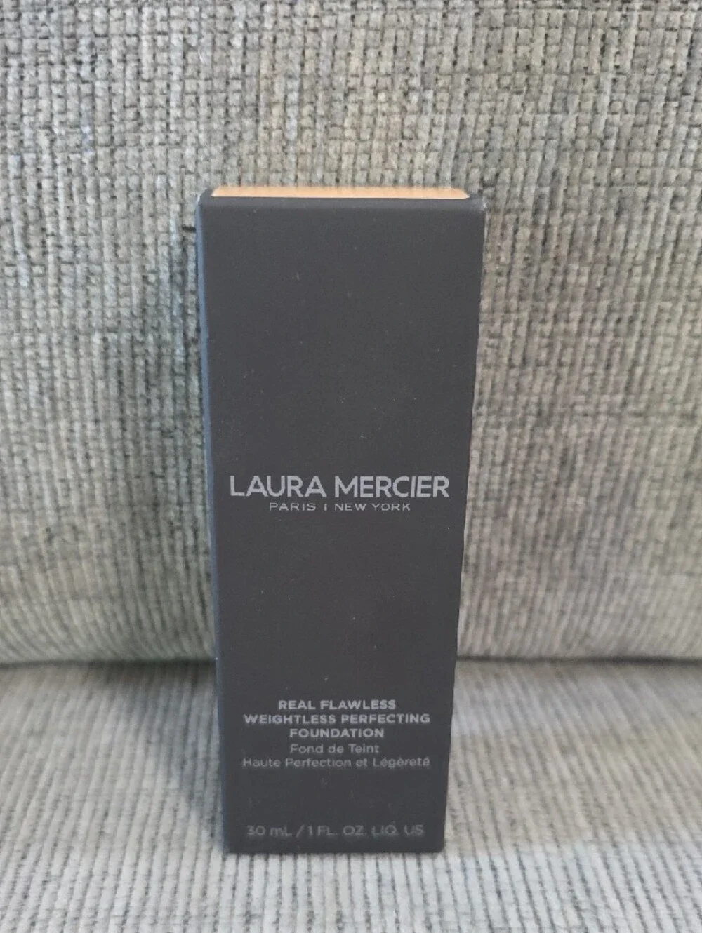 Laura Mercier Real Flawless Perfecting Foundation, 1oz., New, Silk Or Buff.